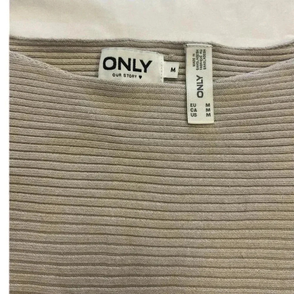 ONLY Knit Cream Tan Ribbed  Ling Sleeve Sweater Size Medium - Picture 11 of 11